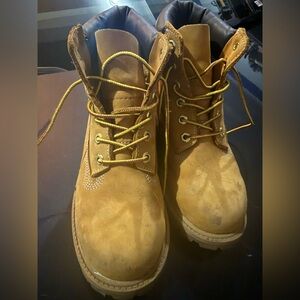 Timberland Boots Wheat Youth Brown/Tan Size 2 Excellent Condition Worn Once